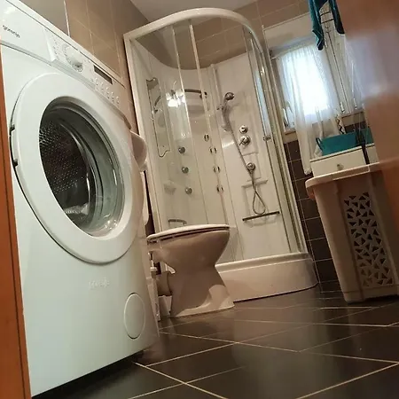 Apartment Pag *